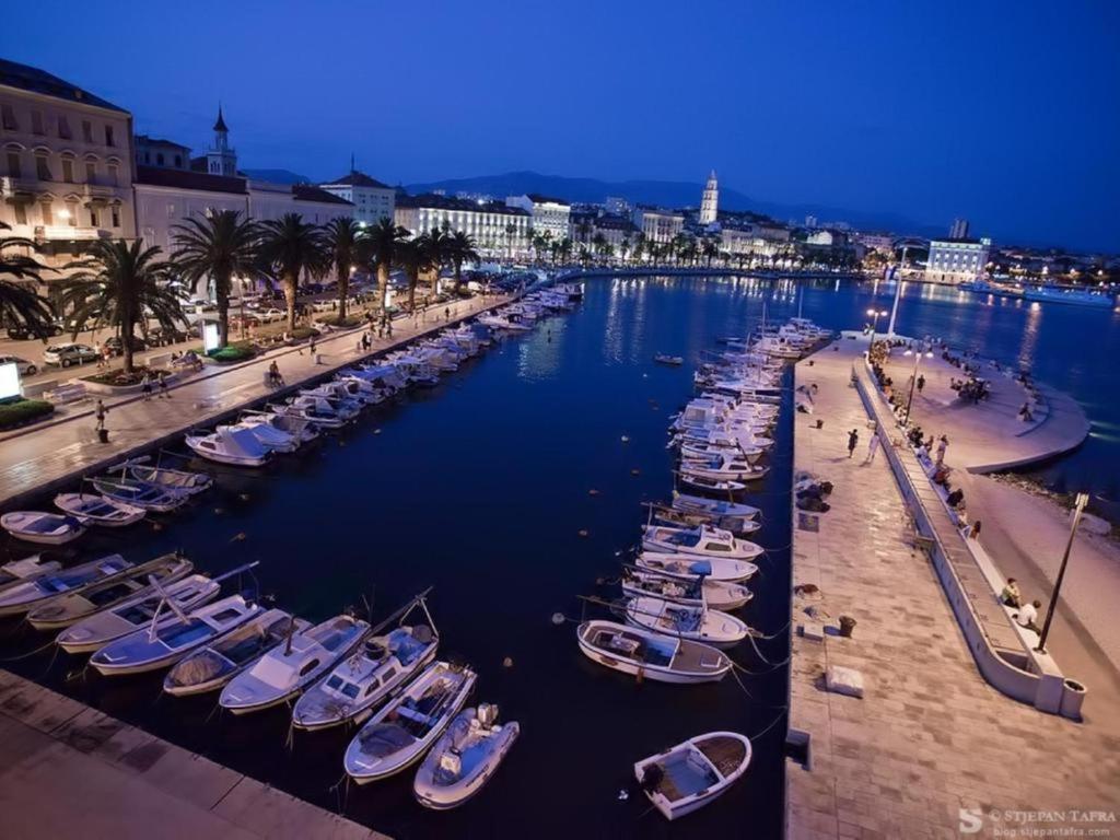 Apartment Dalmatinos Split Znjan Экстерьер фото