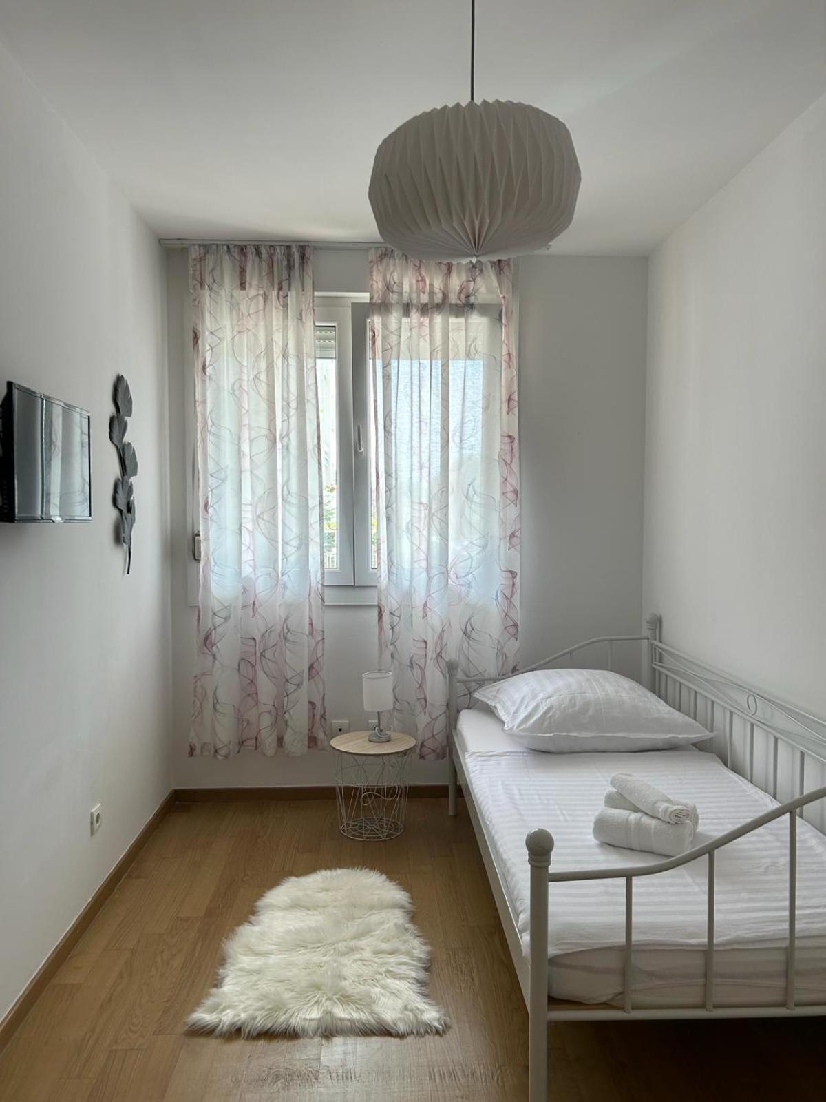 Apartment Dalmatinos Split Znjan Экстерьер фото