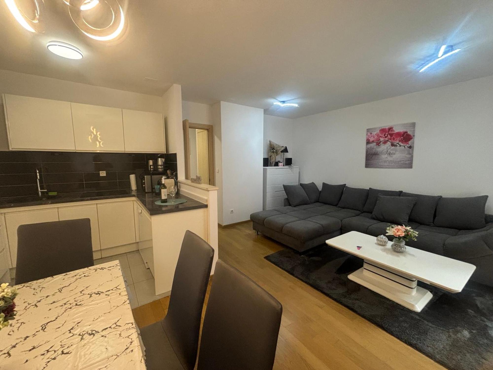 Apartment Dalmatinos Split Znjan Экстерьер фото